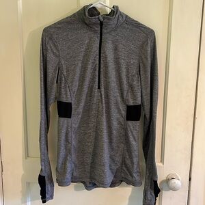 Layer 8 long sleeve 1/4 zip jacket quick dry size medium